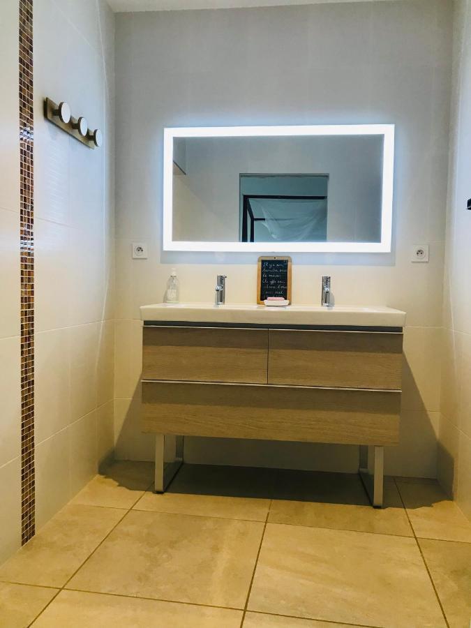 Ferme St Pierre 2 Suites Avec Repas, Piscine, Clim, Cheminee Ou Baignoire Spa Chabeuil Екстер'єр фото